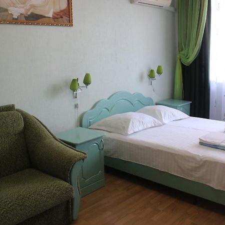 Mini-Hotel Zhemchuzhina Лазаревски Екстериор снимка